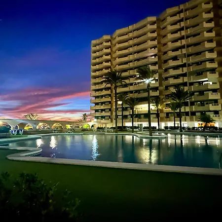 Atico De Lujo Vistas Dos Mares Apartamento