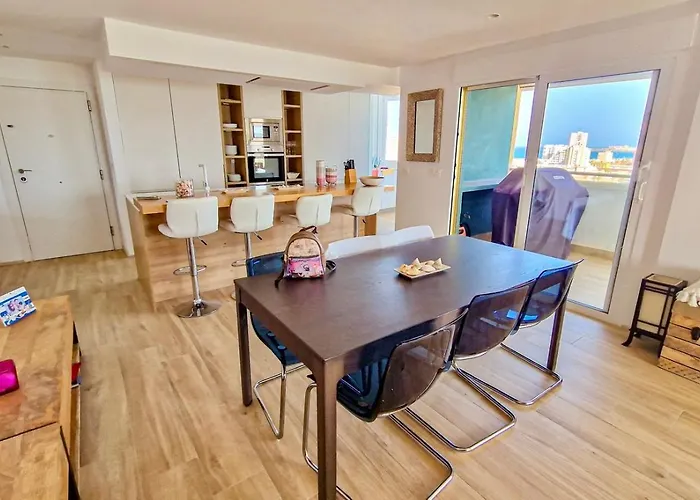 Atico De Lujo Vistas Dos Mares Apartmán